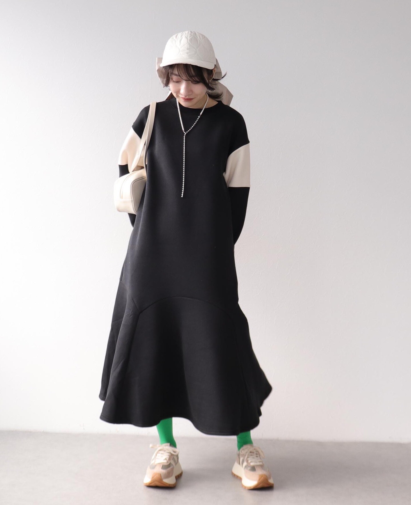 ビアズリー　スソフレアワンピース 👗ハンサム切替フレアーワンピース👗｜スリーフォータイム