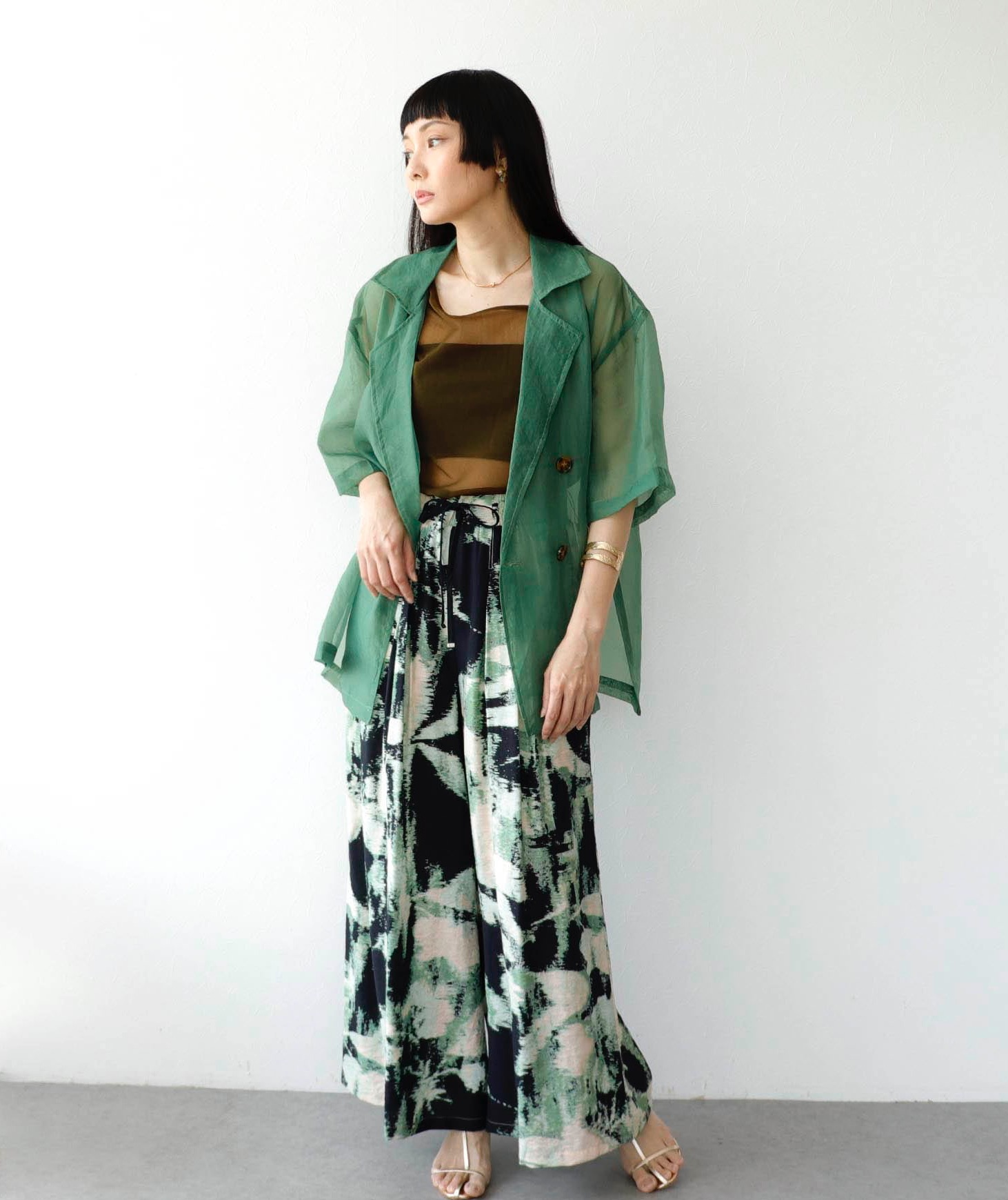 💚シアーハーフジャケット🖤｜スリーフォータイム｜ショップニュース