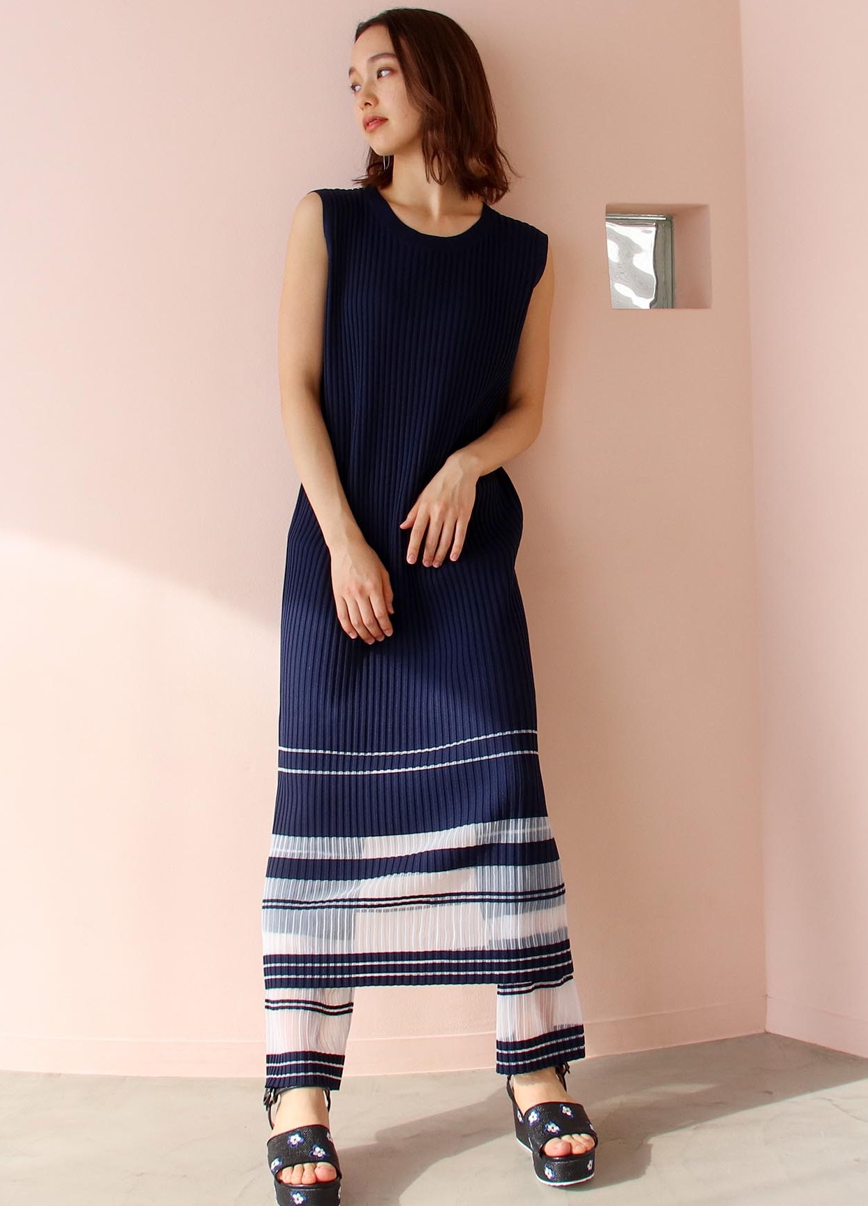 Aimeine エメイン シアーフリルヘムフリンジニットワンピース Aimeine エメイン シアーフリルヘムフリンジニットワンピース