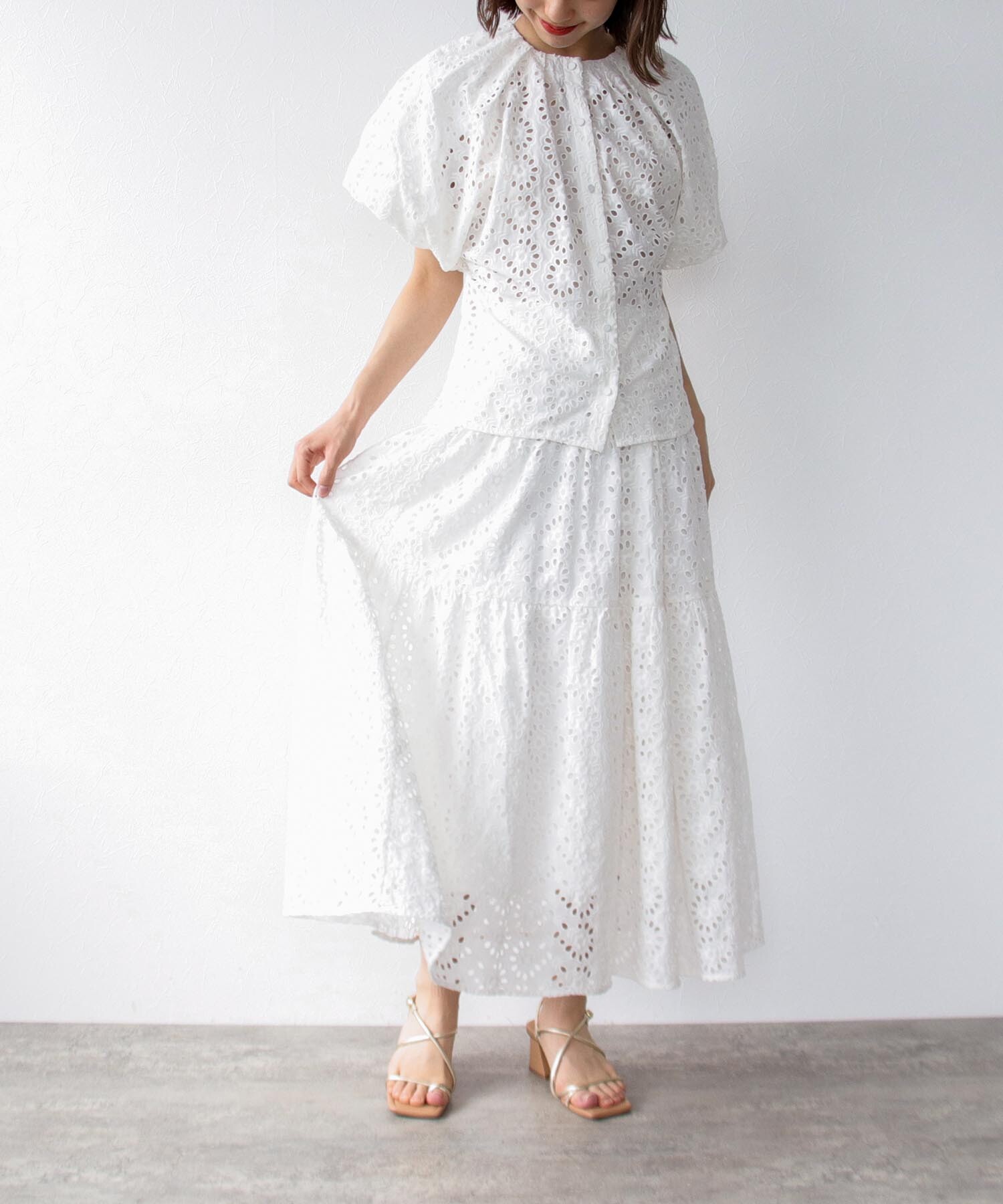 ドット刺繍ティアードスカート さらっとした着心地】ドット刺繍ティアードスカート | La boutique