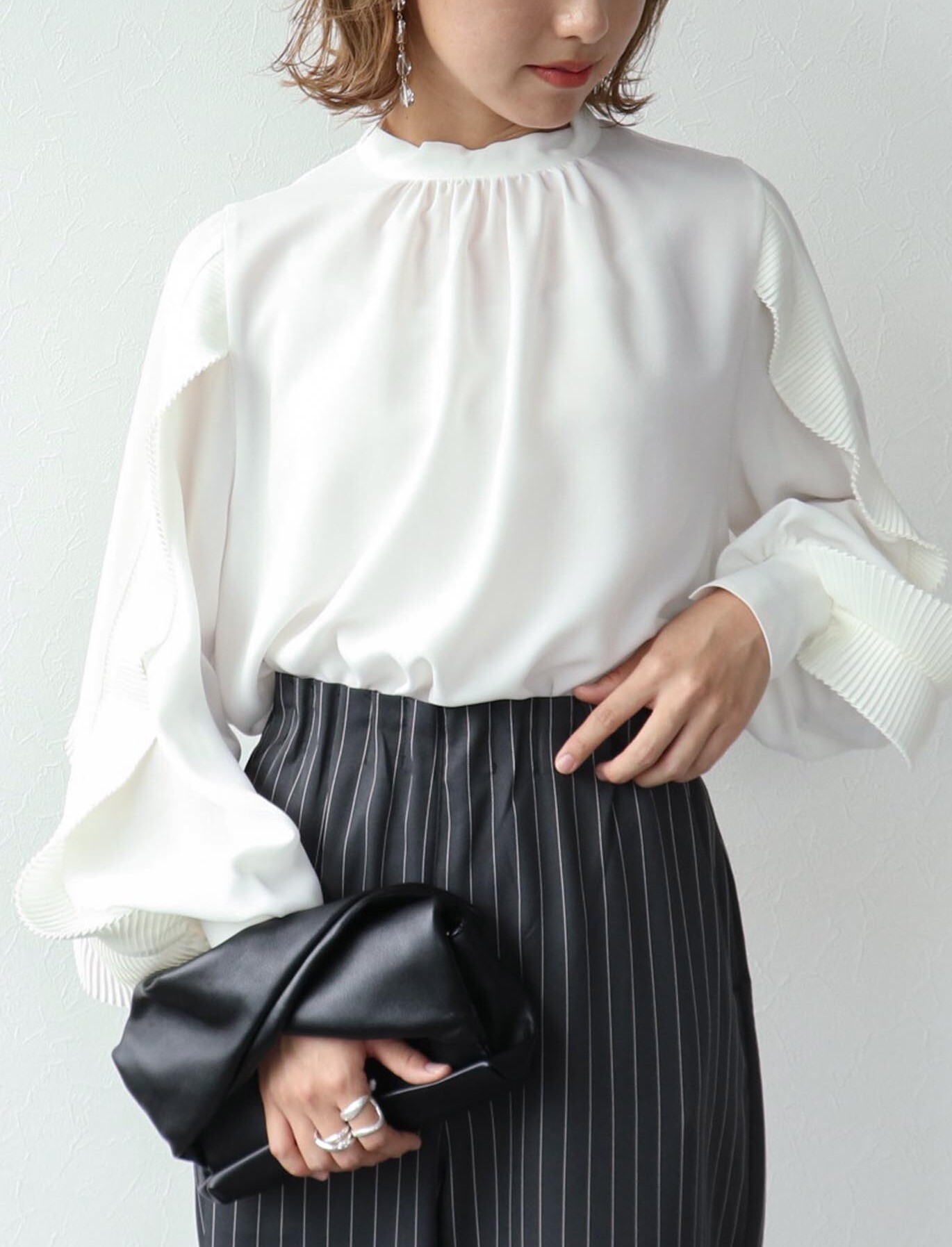 Three Four Time 　サイドフリルプリーツ袖バックリボンブラウス スリーフォータイム Three Four Time サイドフリルプリーツ袖