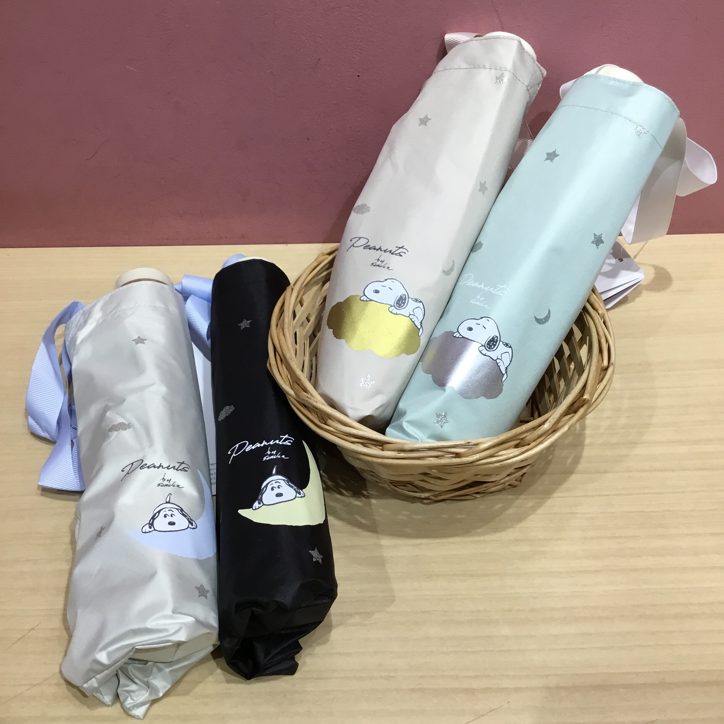 ☂️NEW☂️SNOOPY折りたたみ傘｜ランデヴー｜ショップニュース