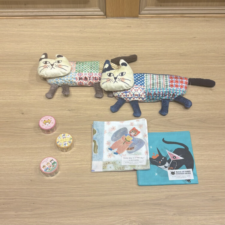 マチルダさんポーチ × 猫箔押しマスキングテープ × ねこたちのハンカチ