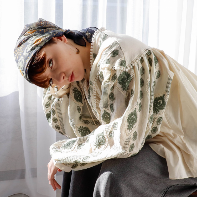 🍃ぺザント刺繍ブラウス🍃