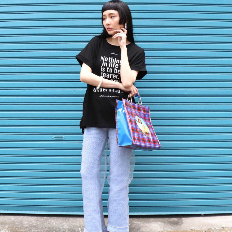 💙箔プリントルーズTシャツ💙