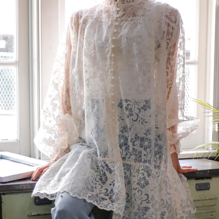🫧シアー刺繍レースチュニックブラウス🫧
