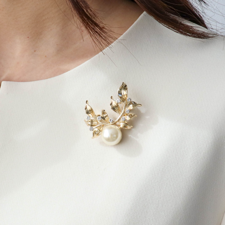 🌿メタリーフパールブローチ🌿