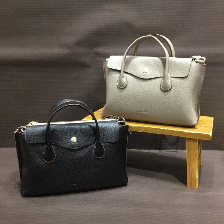 かるいかばんDuo入荷しております🌟