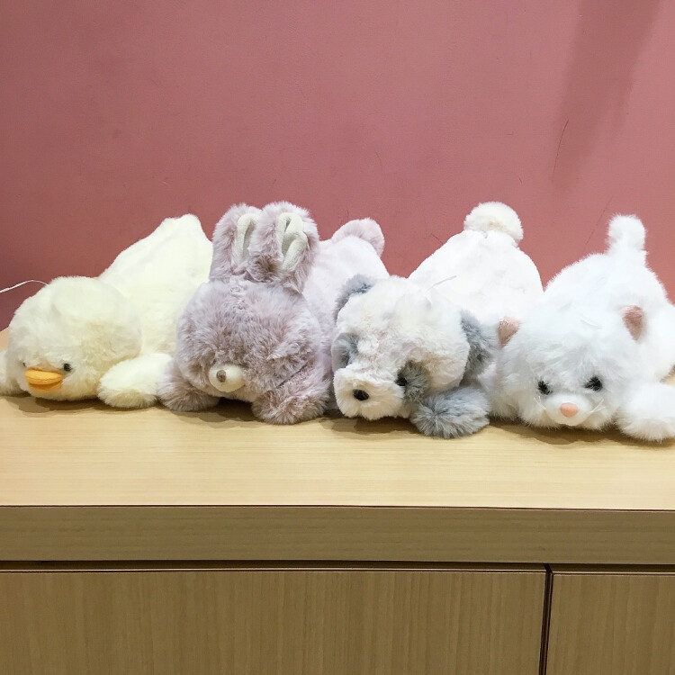 ふわふわで可愛いペンポーチが入荷しました✨