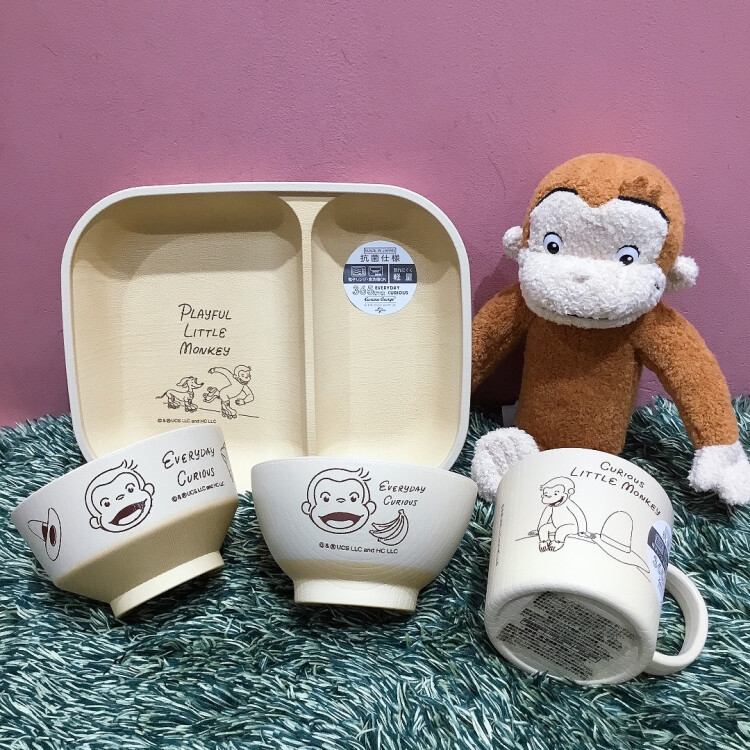 おさるのジョージに新しい食器シリーズ入荷しました🍽️