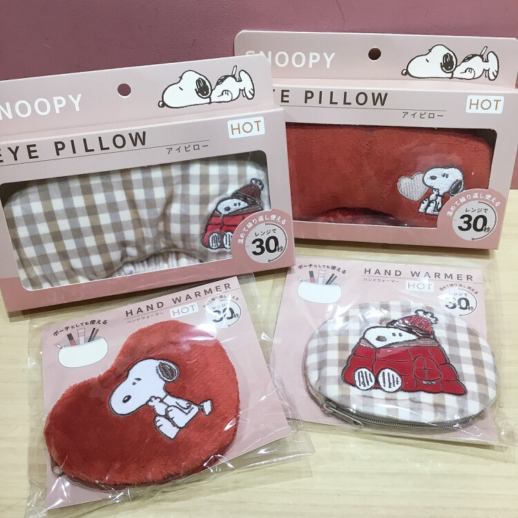 スヌーピーの冬物アイテム入荷しております✨