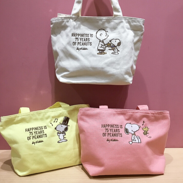 スヌーピーのランチバッグが入荷しました✨