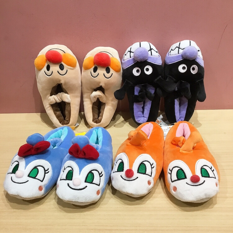 アンパンマンのもちもちルームシューズ入荷しました✨
