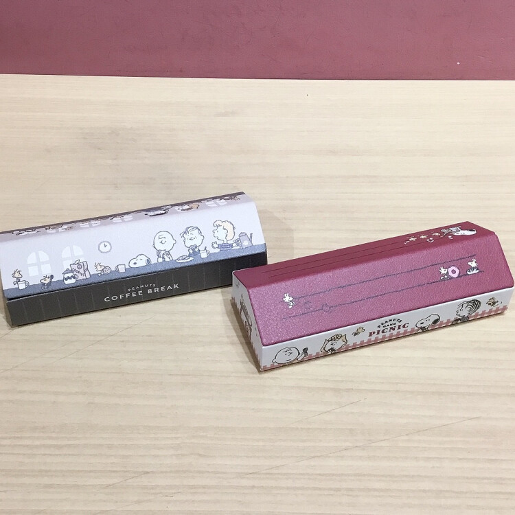 スヌーピーのメガネケースが入荷しました👓