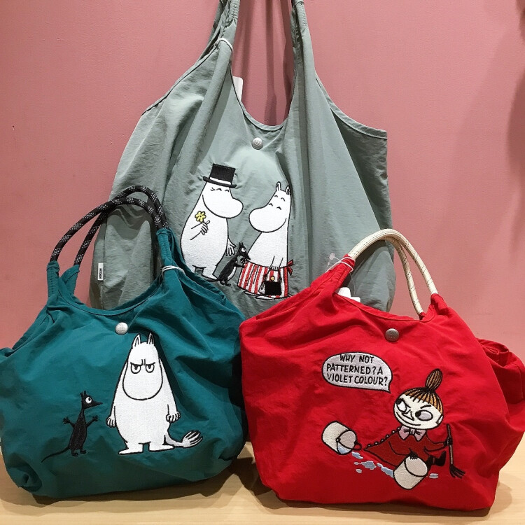 ムーミンのナイロントートバッグに新柄入荷✨