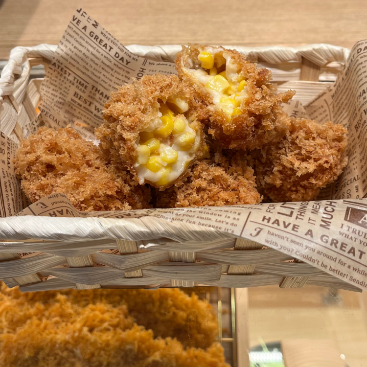 たっぷりコーンのクリームコロッケ🌽